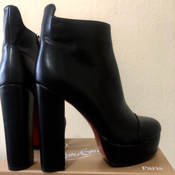 Red bottom helped black leather boots - Picture 4 of 7